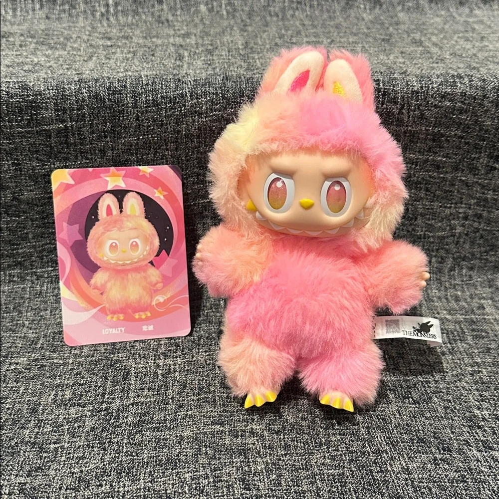 Labubu Big Into Energy Loyalty - Picture 2 of 8